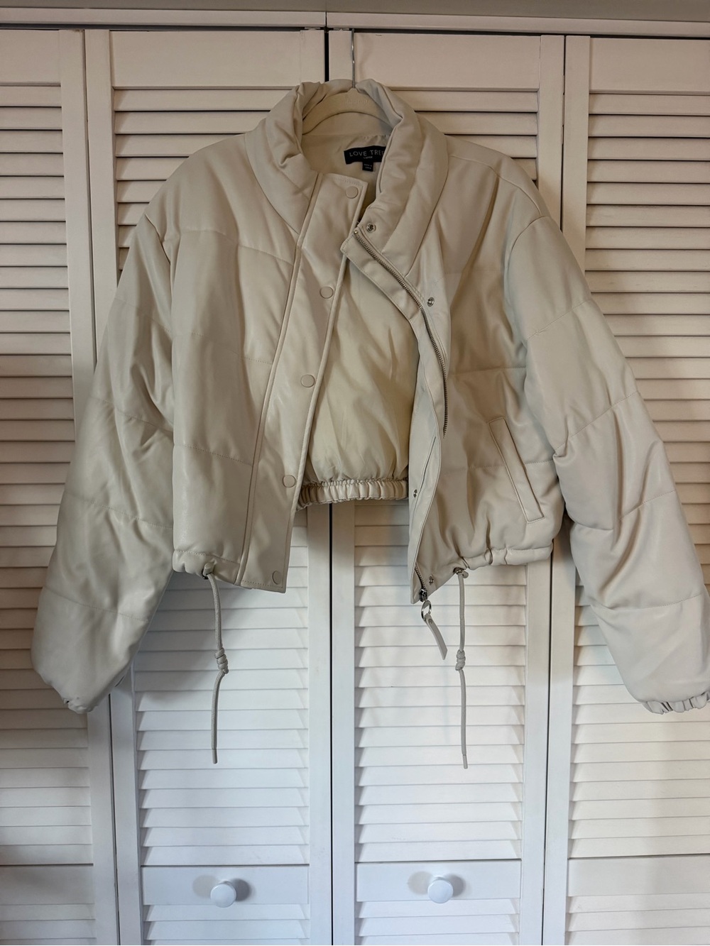 Love Tree Cream Cropped Puffer Jacket